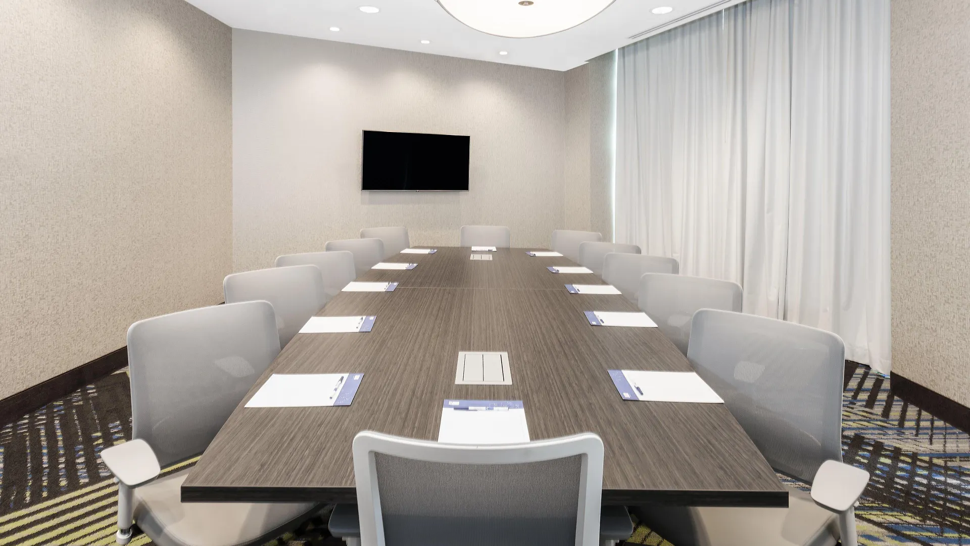 Holiday Inn Express & Suites Downtown Ottawa East By Ihg