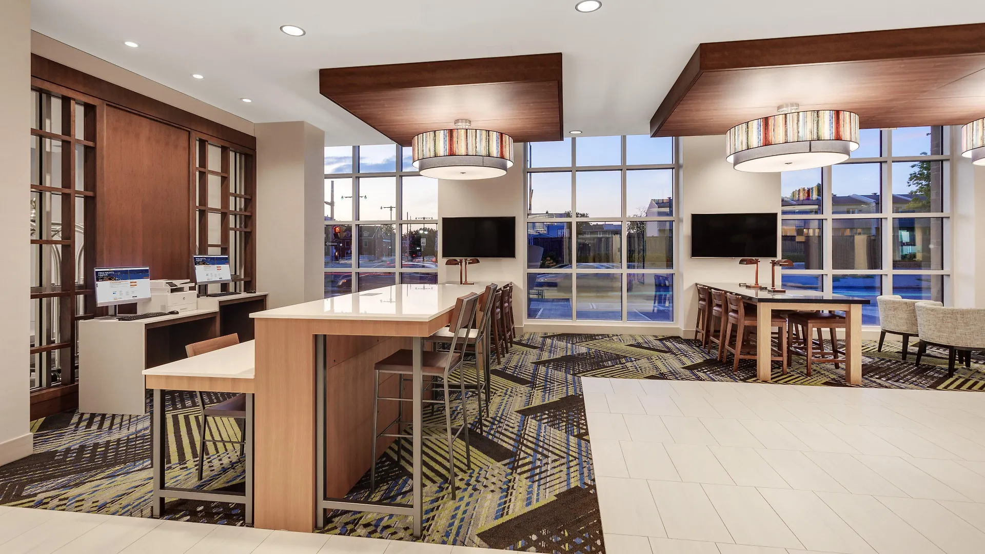 *** Hotel Holiday Inn Express & Suites Downtown Ottawa East By Ihg Canada